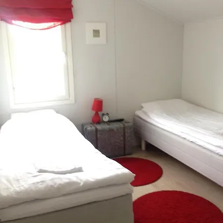 Dag-15 Bed & Breakfast 3*